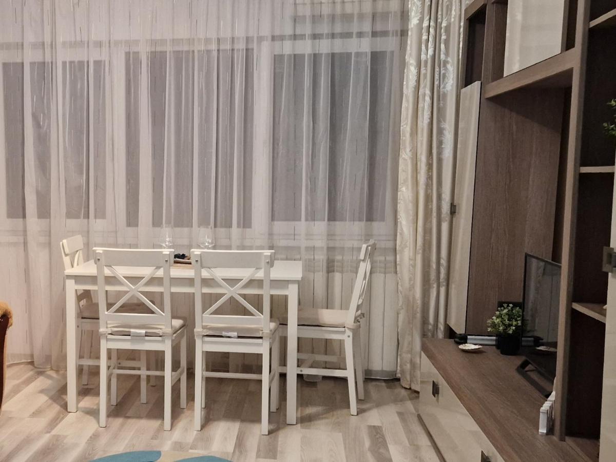 City Center Apartment Bukarest Eksteriør billede